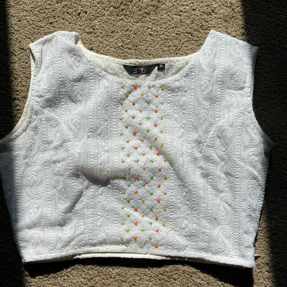 Gorgeous White crop top with embroidery